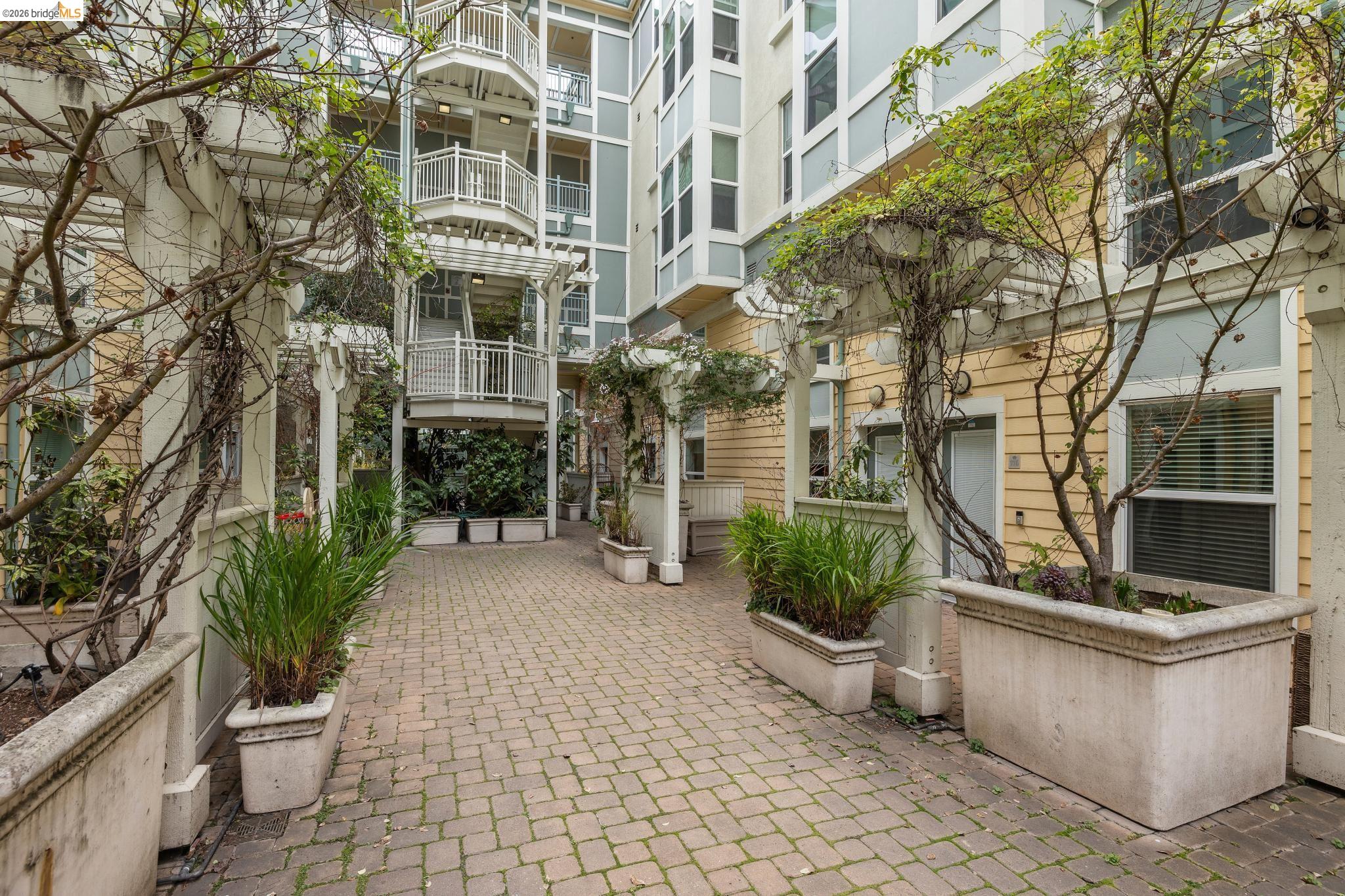 655 12th Street, Unit 120 Oakland, CA 94607 - Photo 39 of 51 View of home's community