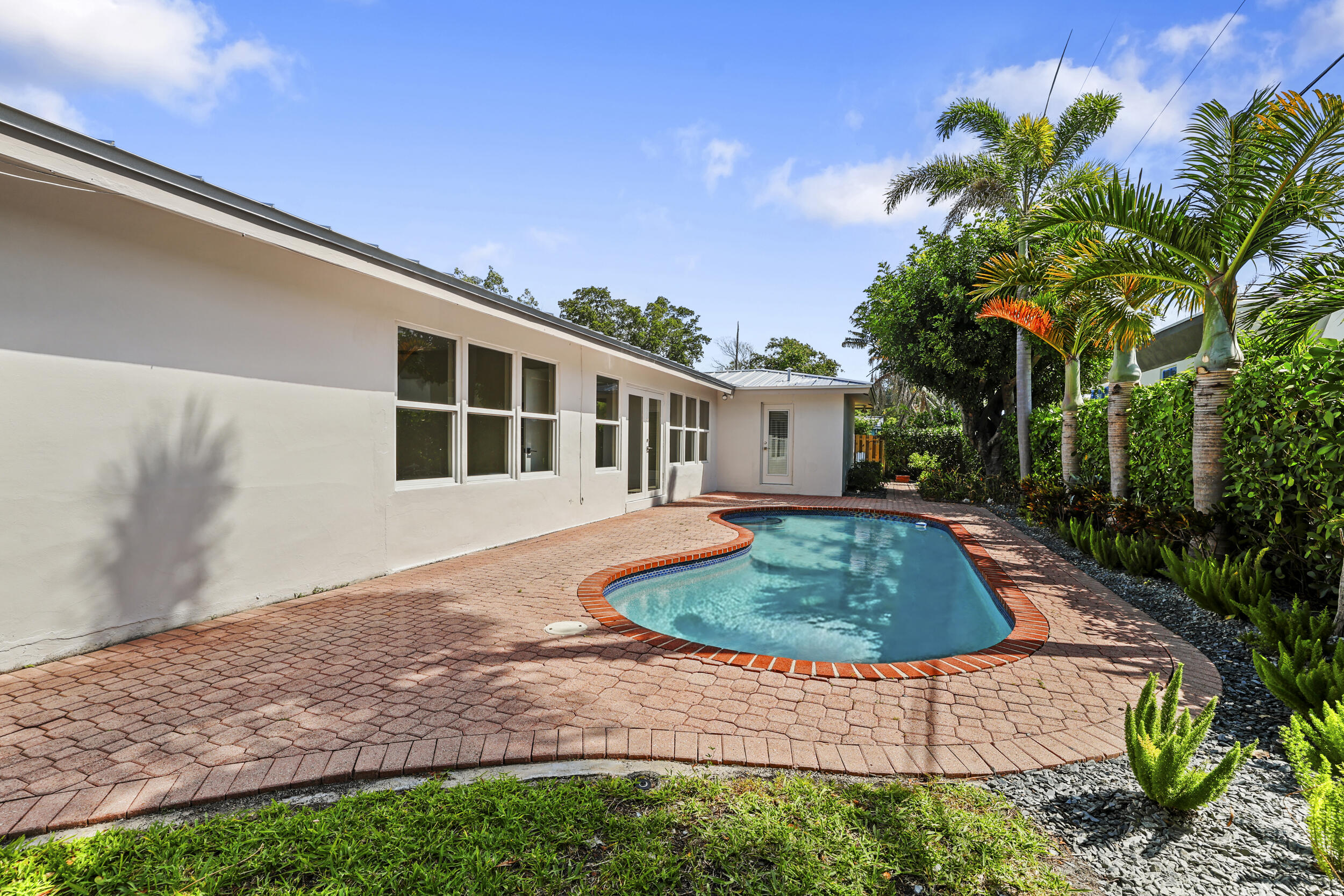 4240 Northeast 22nd Terrace Lighthouse Point, FL 33064 - Photo 40 of 54 41__62_2410