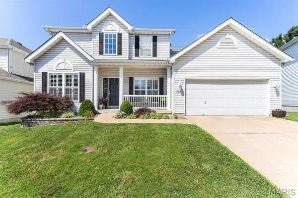 $429,000 | 3221 Kingsridge Manor Drive, Oakville, MO 63129