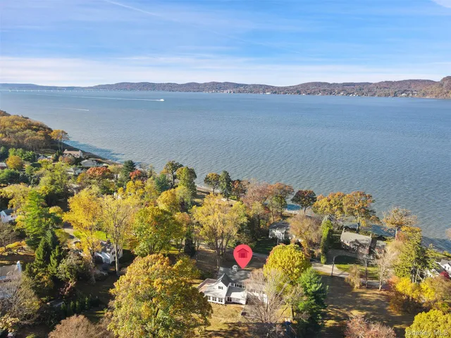 $1,825,000 | 205 River Road, Briarcliff Manor, NY 10510