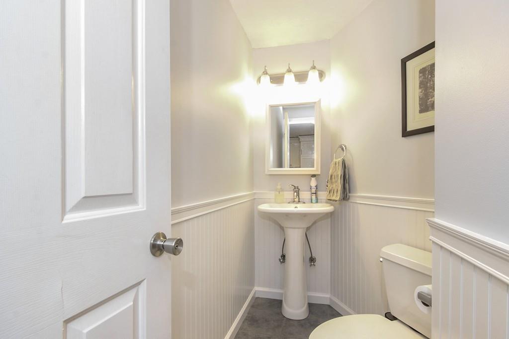 19 Castle Road Norfolk, MA 02056 - Photo 21 of 40 Gallery Image 21