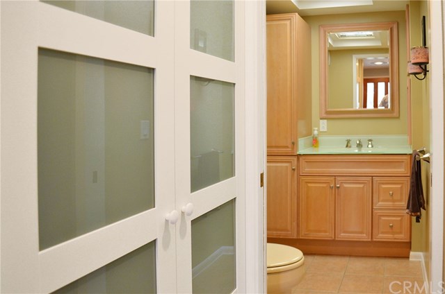 613 Rhine Lane Costa Mesa, CA 92626 - Photo 22 of 48 Large downstairs bathroom with linen closet.