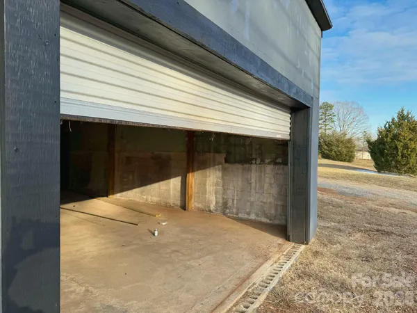 $230,000 | 1677 US 221A Highway, Forest City, NC 28043