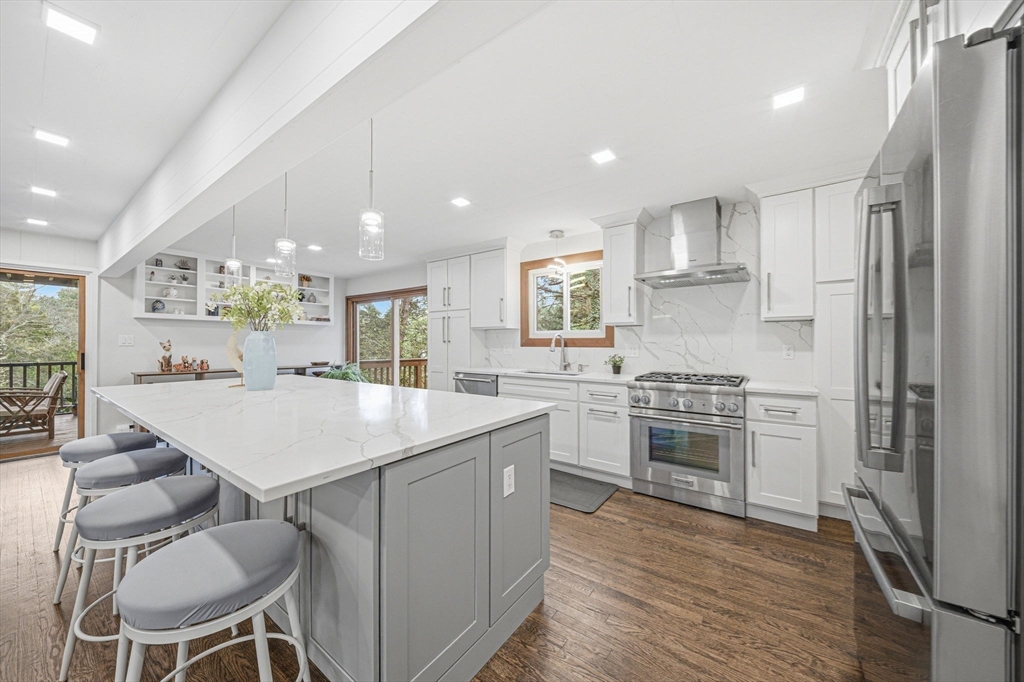 19 Old Road Weston, MA 02493 - Photo 10 of 41 Gallery Image 10