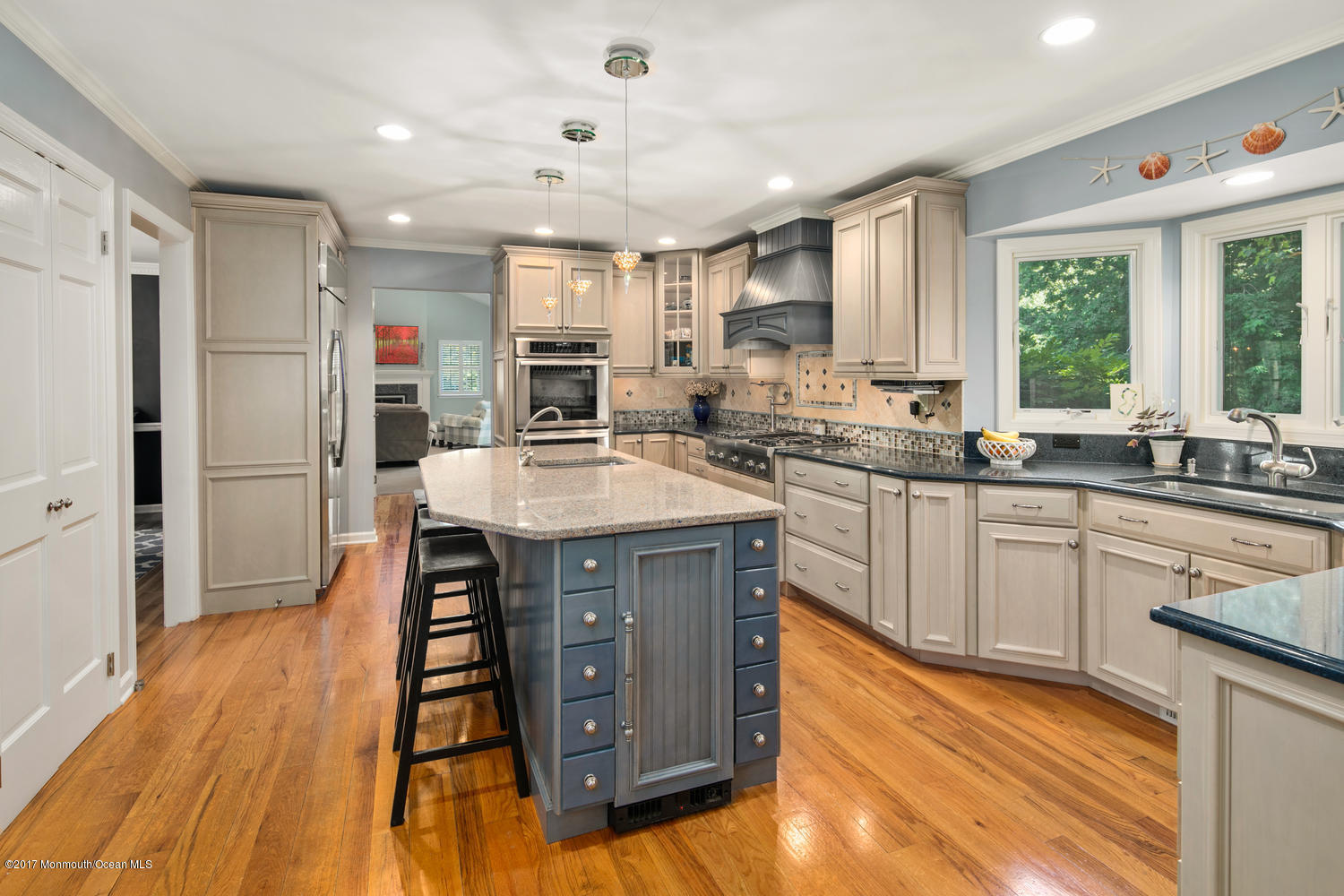 512 Ridge Road Fair Haven, NJ 07704 - Photo 5 of 23 Eat-in Kitchen