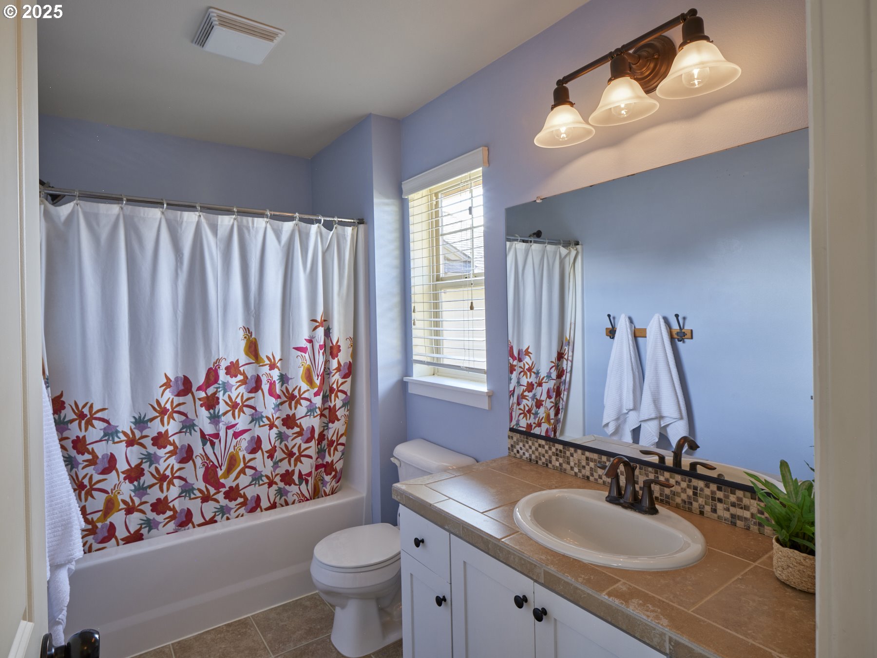 260 North Green Gables Loop Ridgefield, WA 98642 - Photo 28 of 41 Bathroom