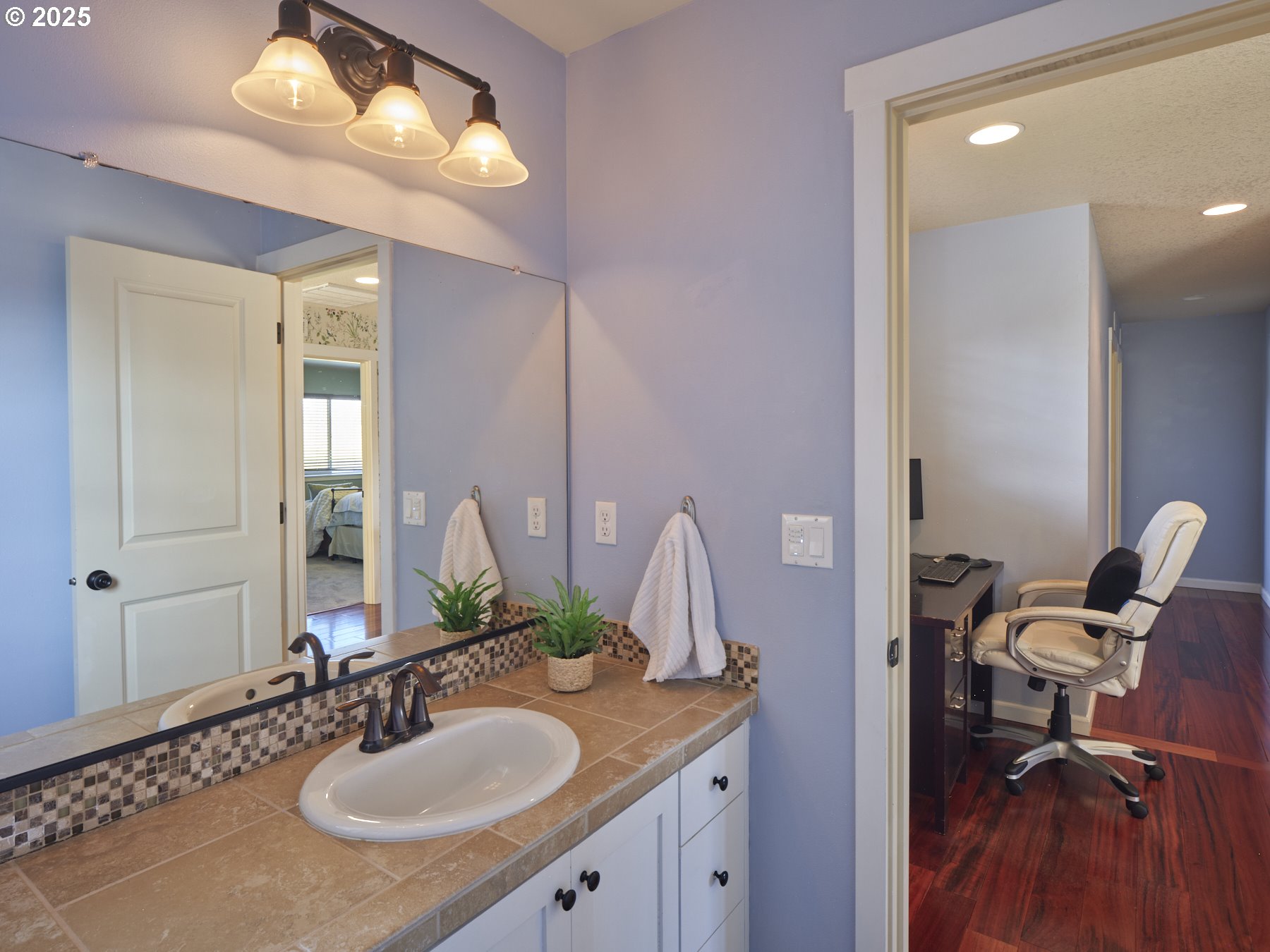 260 North Green Gables Loop Ridgefield, WA 98642 - Photo 29 of 41 Bathroom