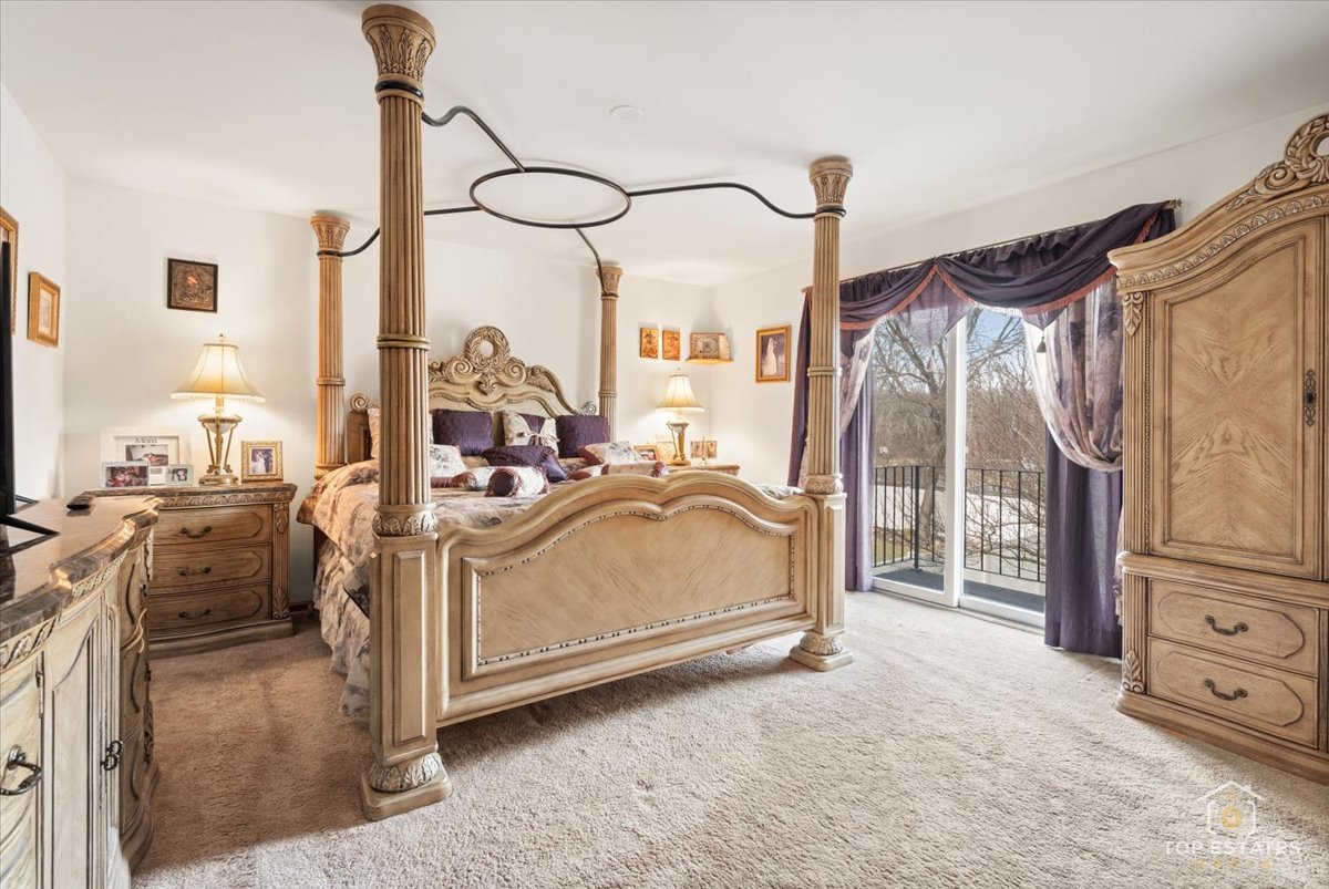 5844 West 124th Street Alsip, IL 60803 - Photo 27 of 44 a very nice looking room with a large window