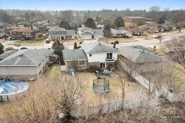 a view of a outdoor space