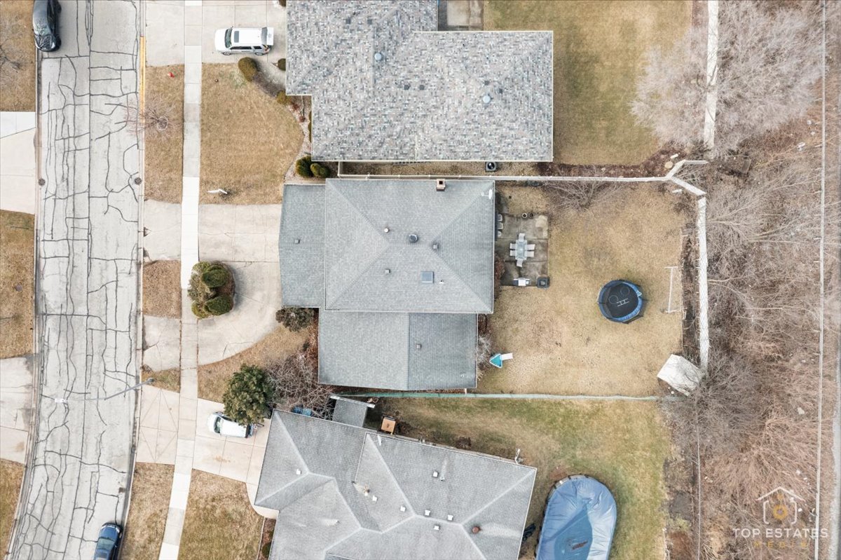 5844 West 124th Street Alsip, IL 60803 - Photo 39 of 44 view of a bathroom