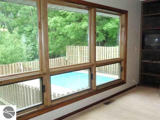 3664 Manchester Road Traverse City, MI 49686 - Photo 16 of 25 1727980-15.JPG