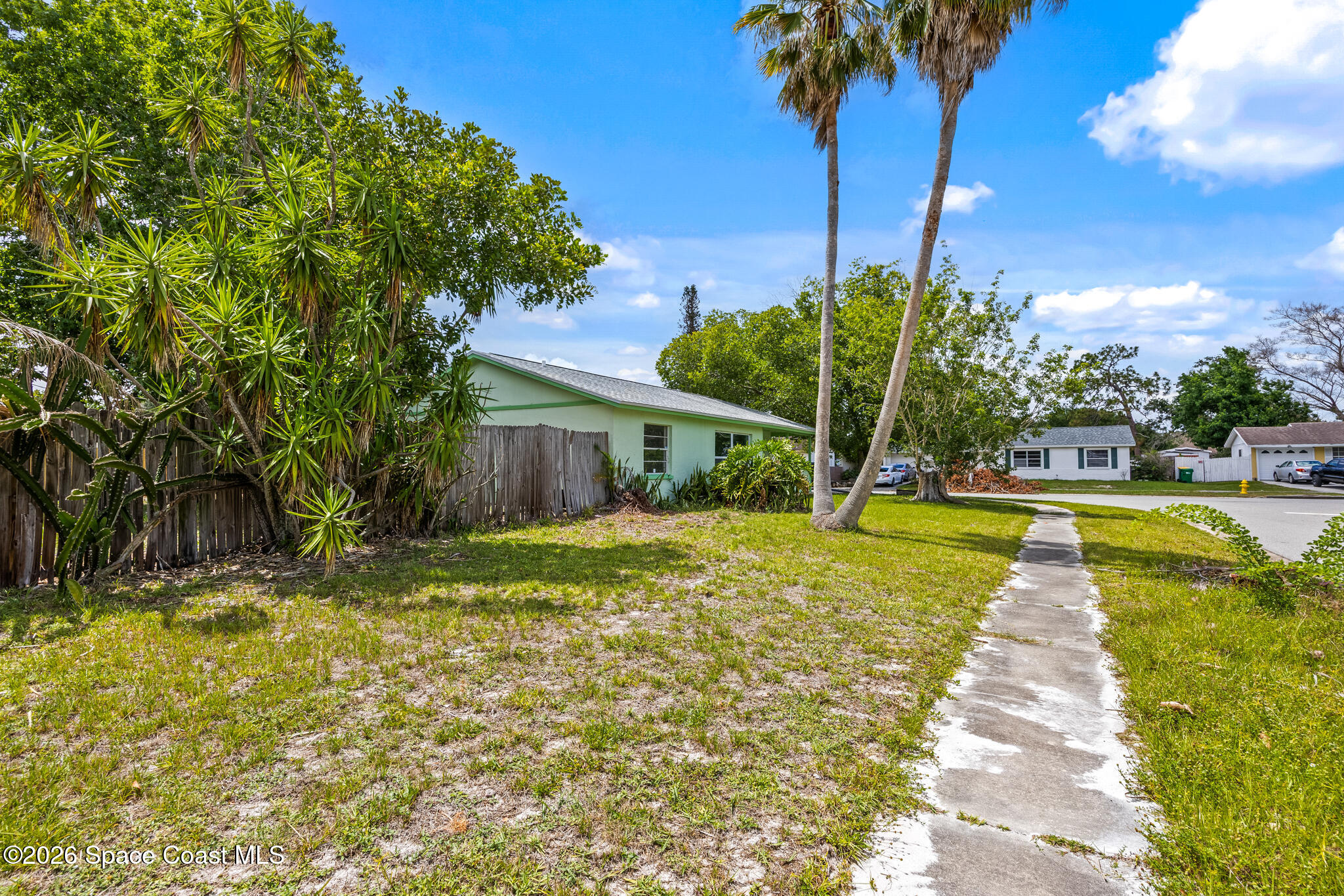 2857 Pennington Place Melbourne, FL 32935 - Photo 25 of 30 side