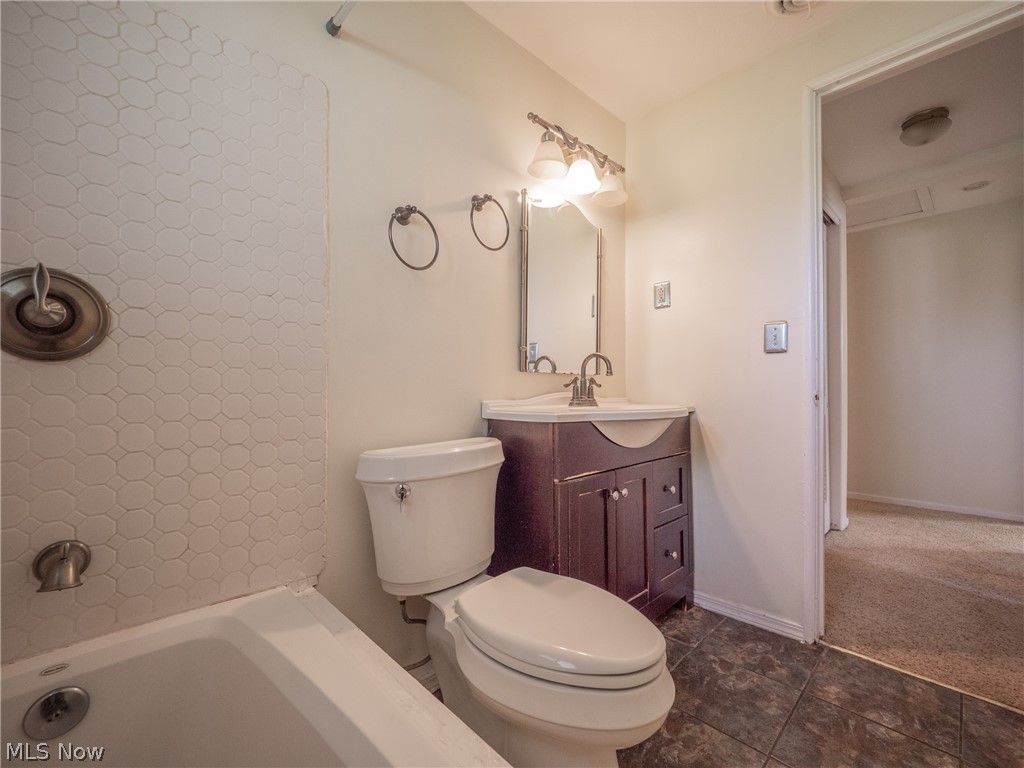 21268 Sheldon Road Brook Park, OH 44142 - Photo 30 of 35