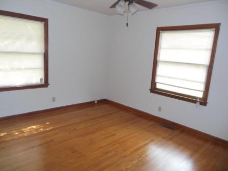 111 Colonial Avenue Dothan, AL 36301 - Photo 3 of 5