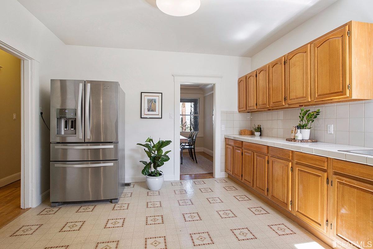 98 Mullen Avenue San Francisco, CA 94110 - Photo 10 of 46