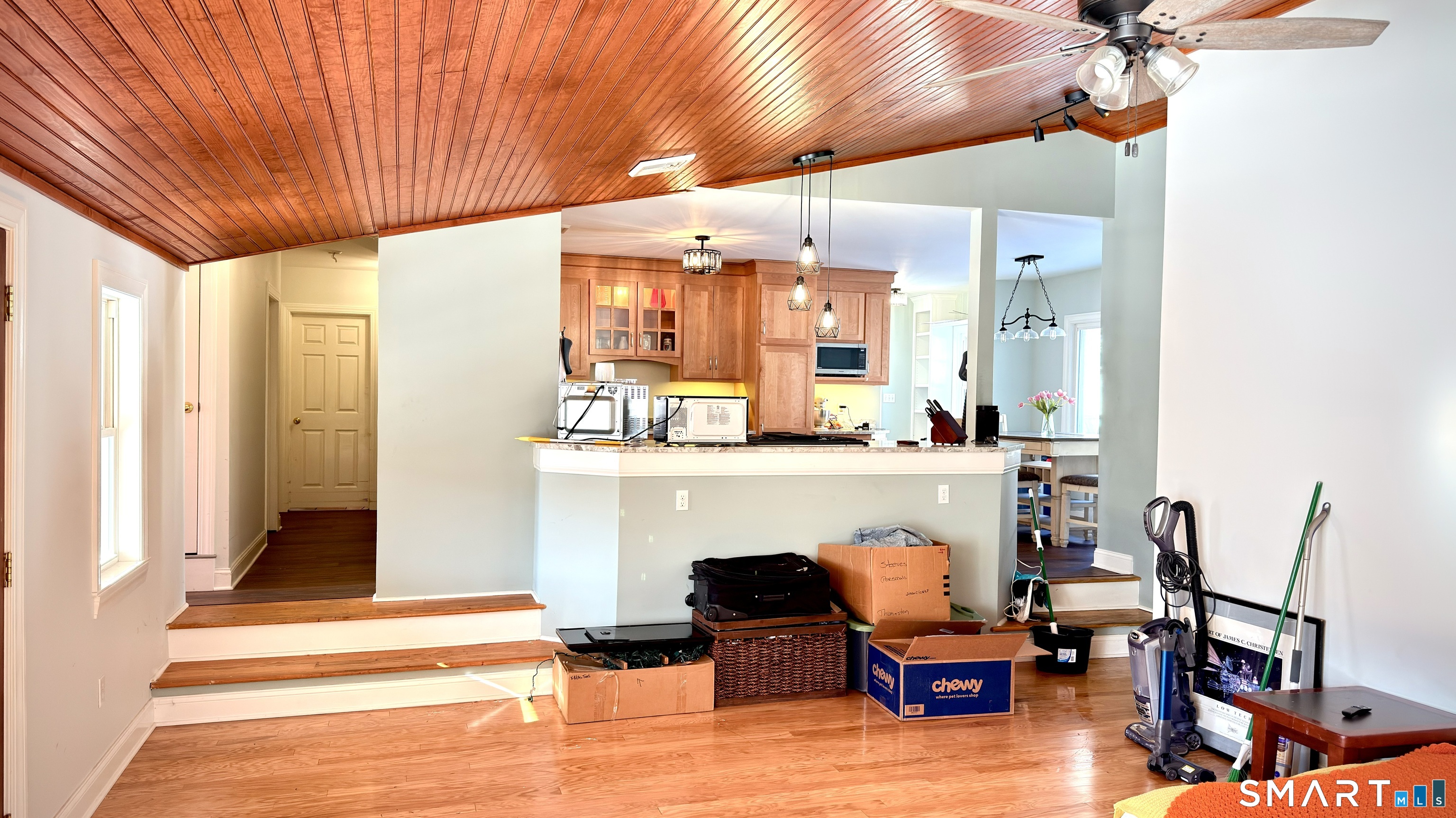 16 Grand Street Thomaston, CT 06787 - Photo 5 of 32