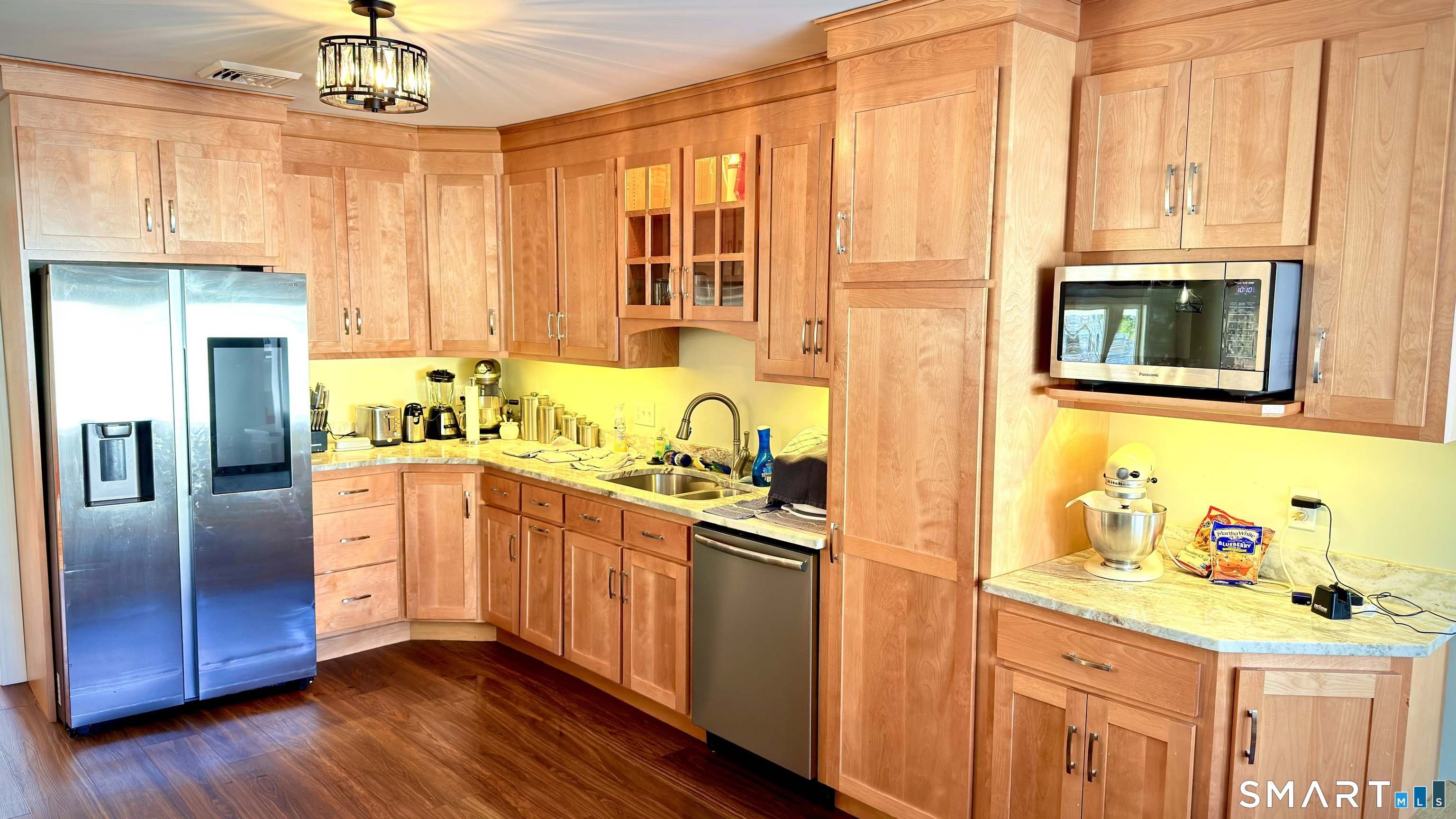 16 Grand Street Thomaston, CT 06787 - Photo 7 of 32