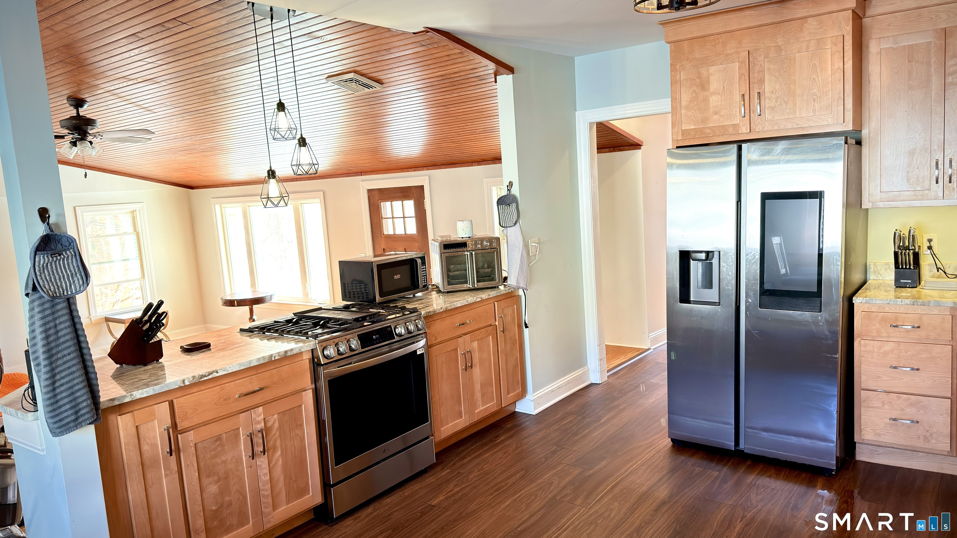 16 Grand Street Thomaston, CT 06787 - Photo 9 of 32