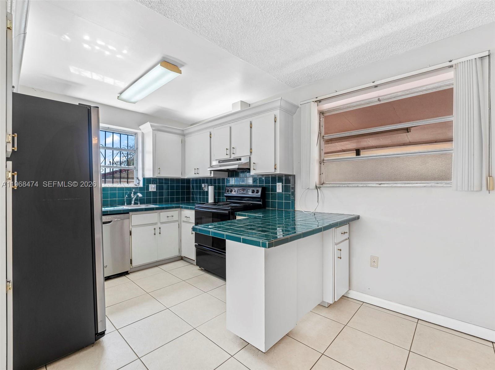 761 East 45th Street Hialeah, FL 33013 - Photo 14 of 61