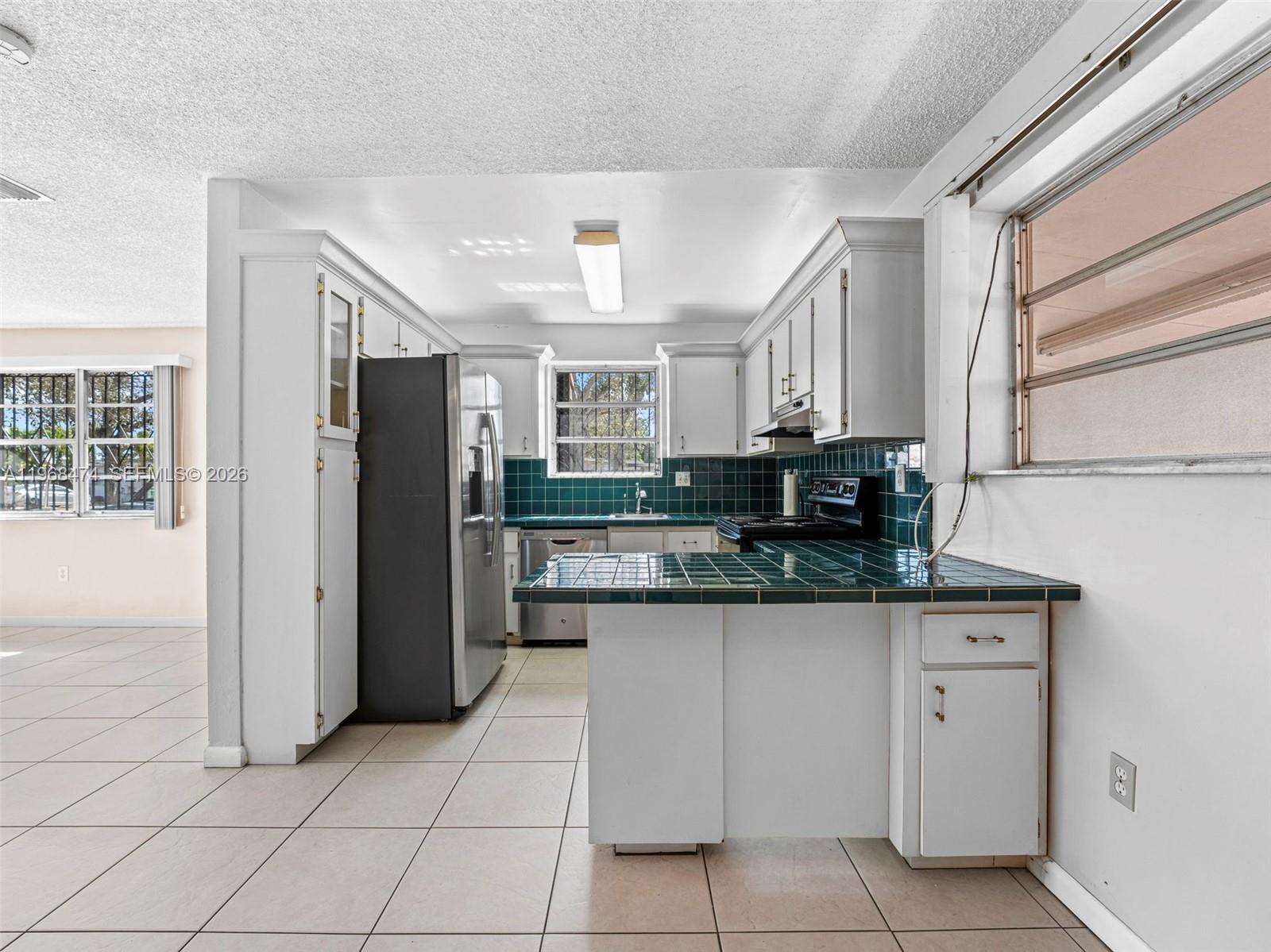 761 East 45th Street Hialeah, FL 33013 - Photo 16 of 61