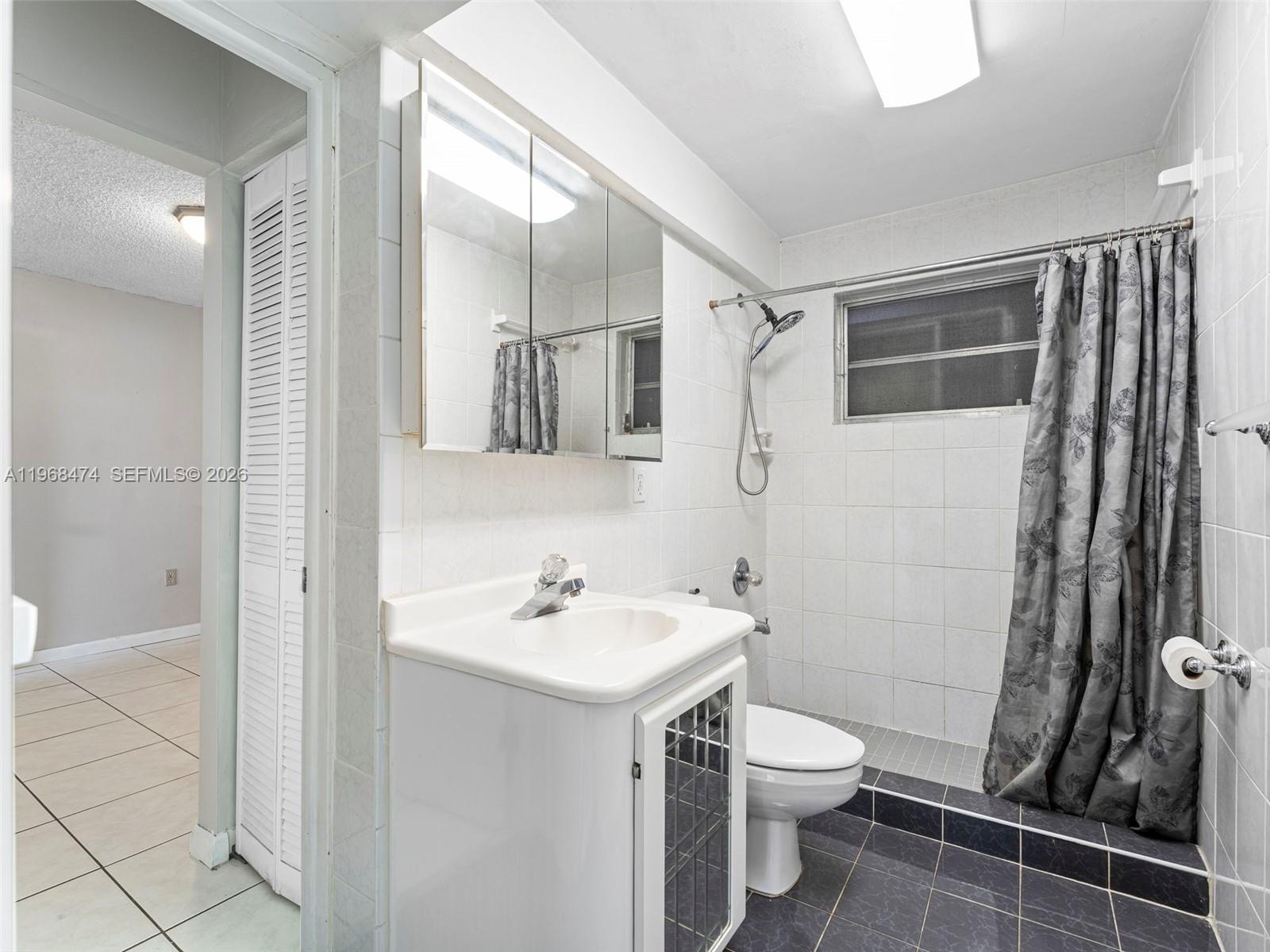 761 East 45th Street Hialeah, FL 33013 - Photo 31 of 61