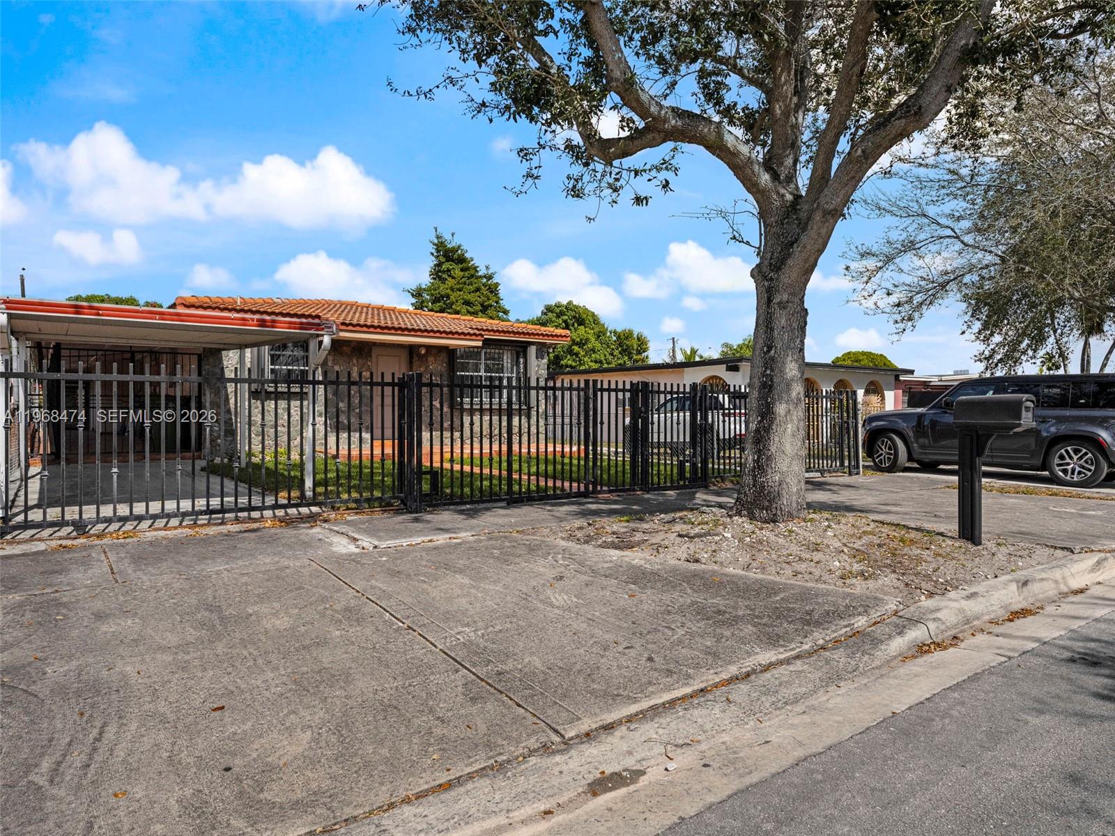 761 East 45th Street Hialeah, FL 33013 - Photo 4 of 61