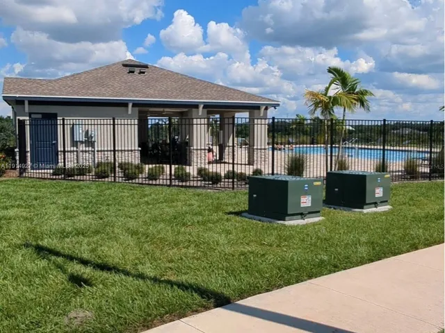 $1,895 | 2175 Chris Drive, Winter Haven, FL 33884