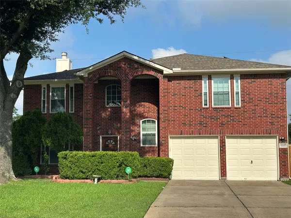 $2,200 | 6005 Chatham Woods Drive, Houston, TX 77084