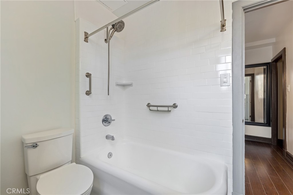 315 West 3rd Street, Unit 311 Long Beach, CA 90802 - Photo 17 of 20