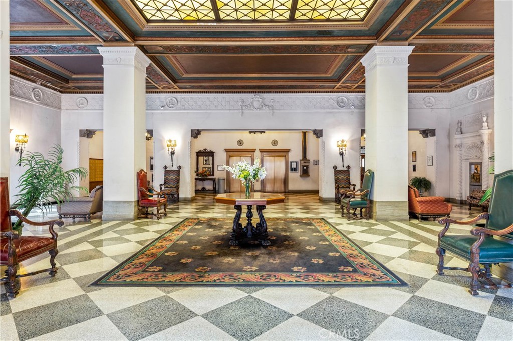 315 West 3rd Street, Unit 311 Long Beach, CA 90802 - Photo 3 of 20