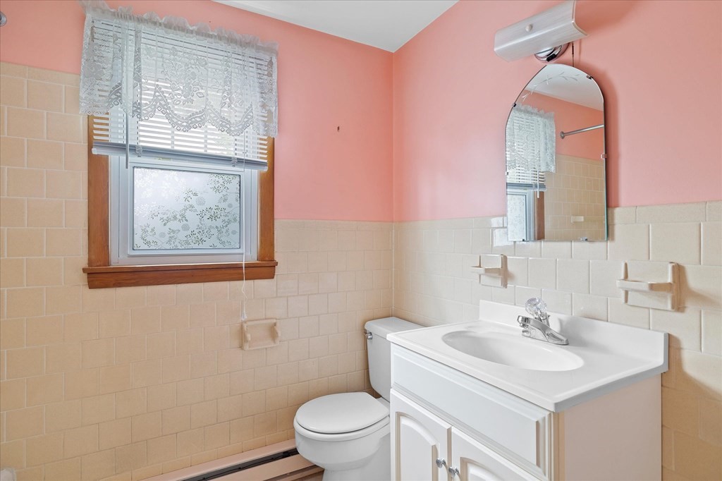 1 Paxton Road Spencer, MA 01562 - Photo 21 of 32 Gallery Image 21