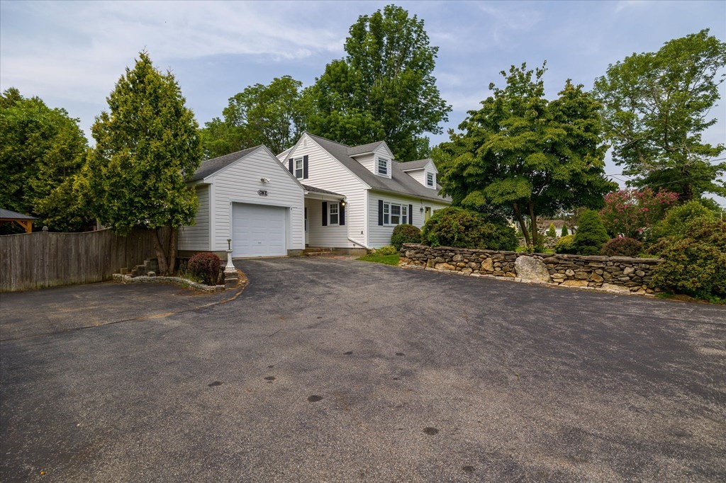 1 Paxton Road Spencer, MA 01562 - Photo 3 of 32 Gallery Image 3
