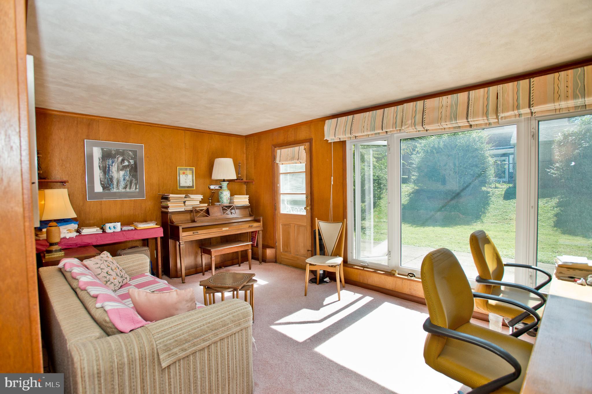 1632 Mt Pleasant Road Havertown, PA 19083 - Photo 8 of 17 Family Room