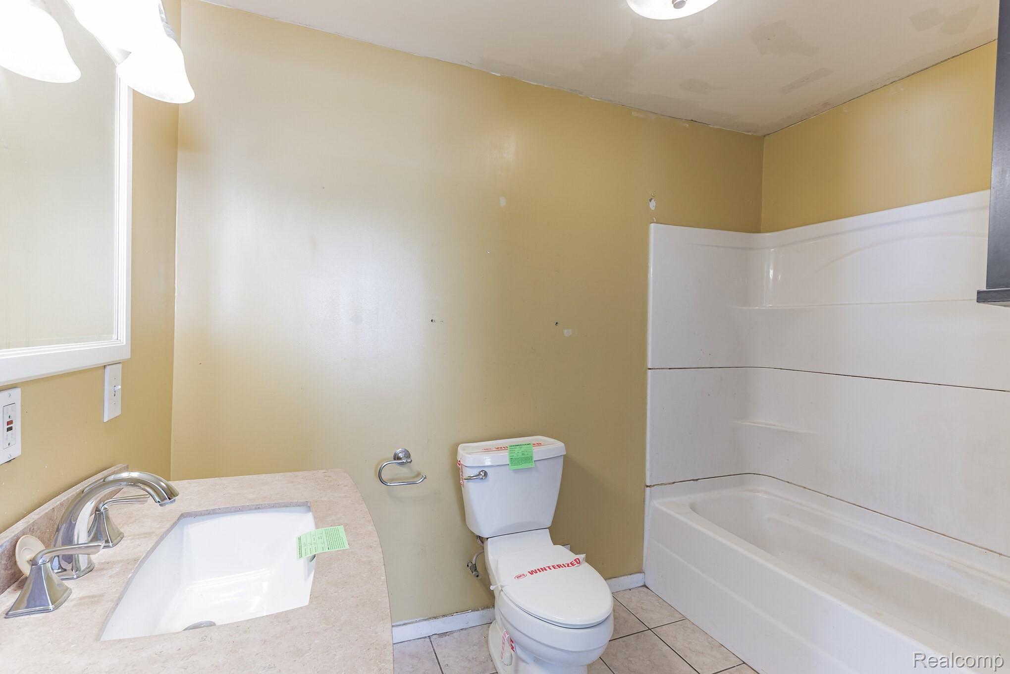 12468 Medina Road Hudson, MI 49247 - Photo 29 of 30 29.jpg