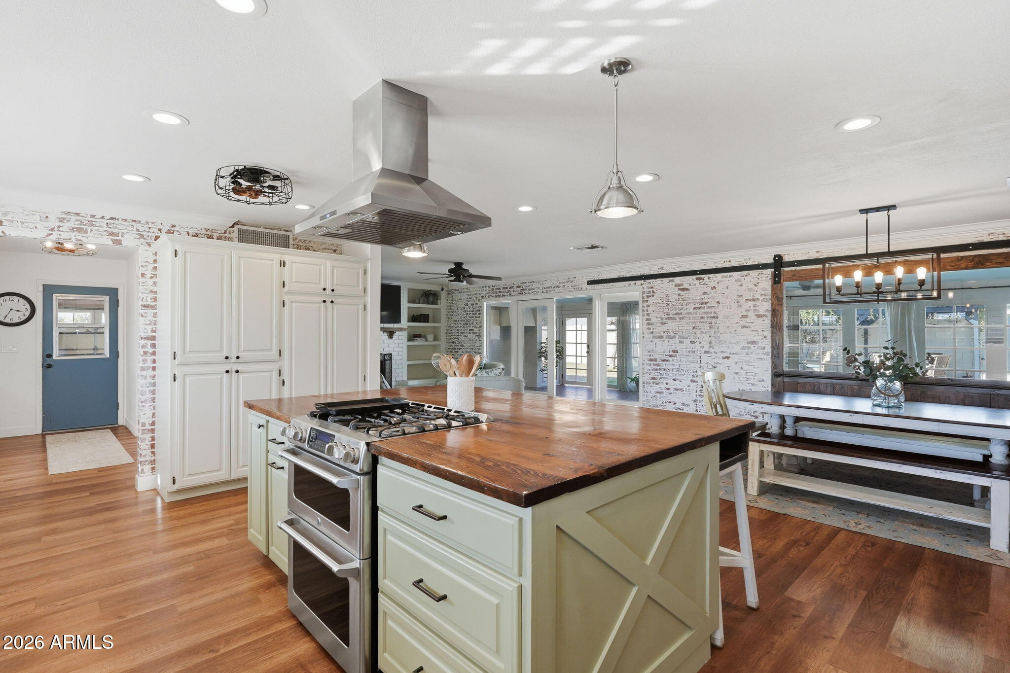 1808 East Glencove Street Mesa, AZ 85203 - Photo 10 of 41 013_ListerPros