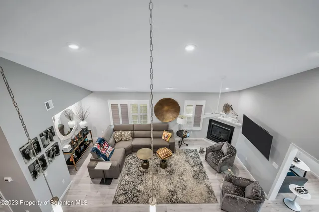 $389,900 | 171 Golden Gate Circle Circle, Archbald, PA 18403