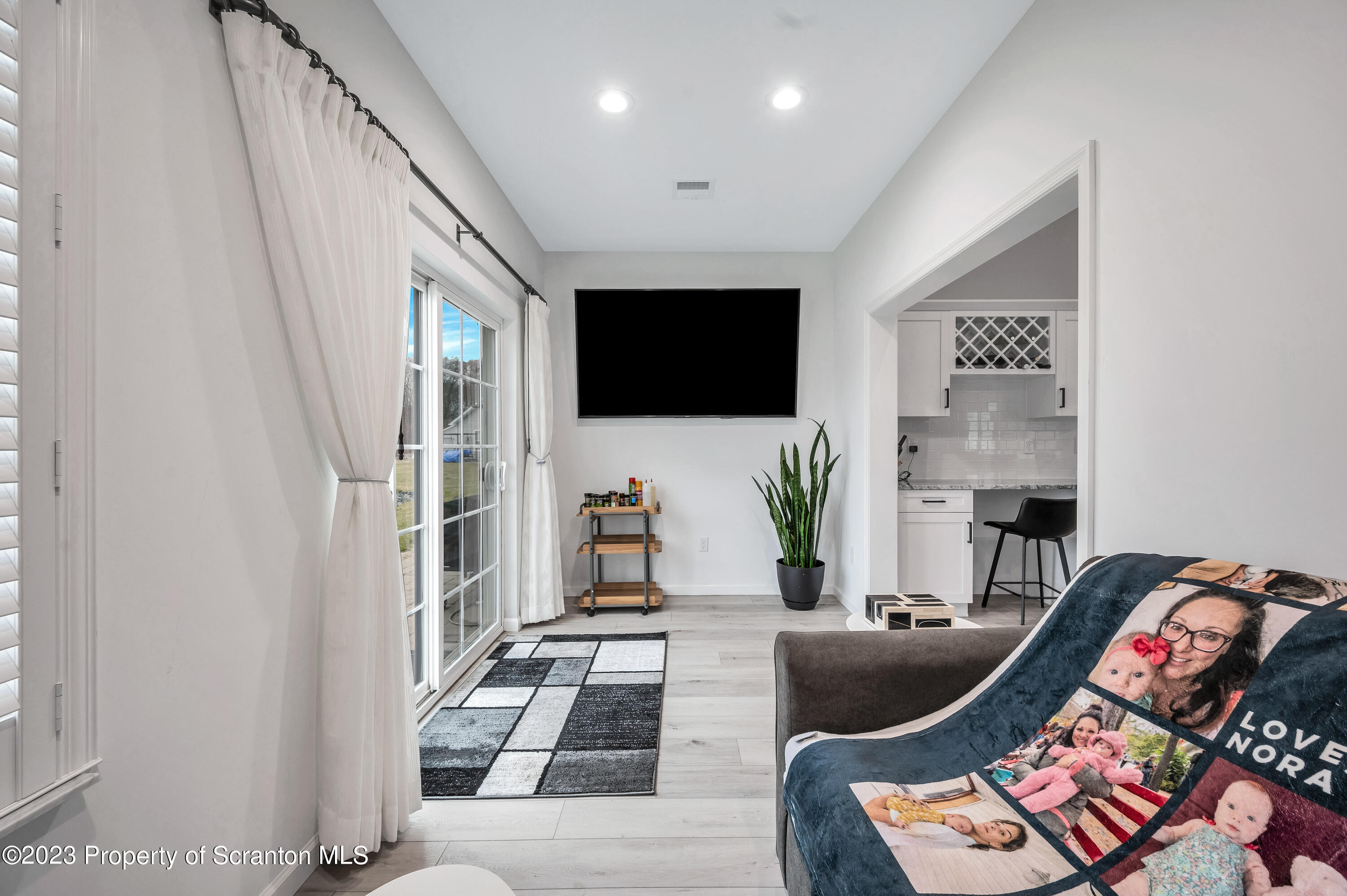 171 Golden Gate Circle Circle Archbald, PA 18403 - Photo 18 of 38 gc-12