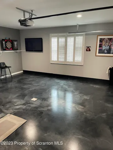 $389,900 | 171 Golden Gate Circle Circle, Archbald, PA 18403