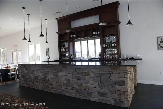 $389,900 | 171 Golden Gate Circle Circle, Archbald, PA 18403