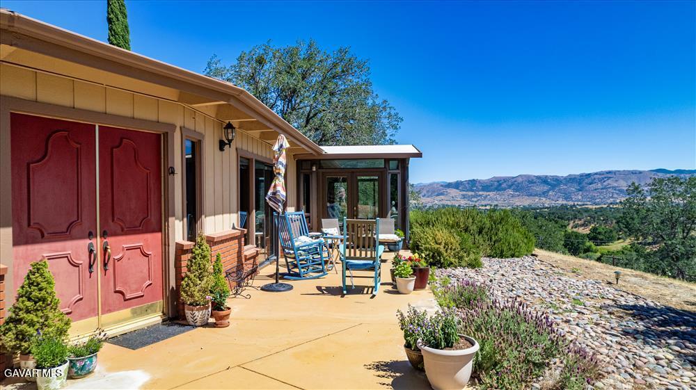 20476 Old Town Road Tehachapi, CA 93561 - Photo 3 of 47 R1a