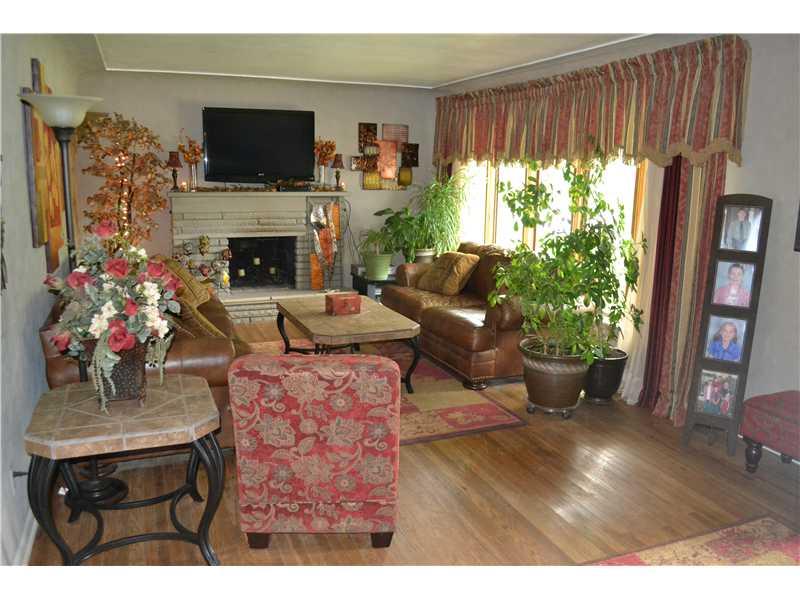 1630 Rostraver Road Belle Vernon, PA 15012 - Photo 8 of 19 Living Room.