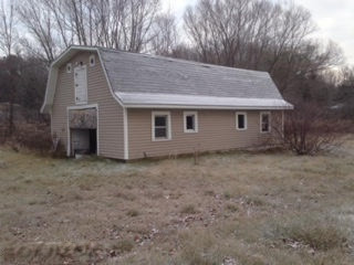 2151 Johnson Road Saranac, MI 48881 - Photo 4 of 6 Barn