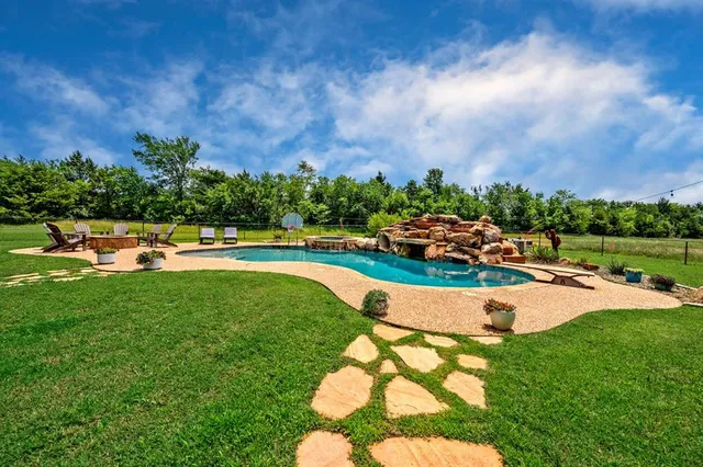 a view of a swimming pool