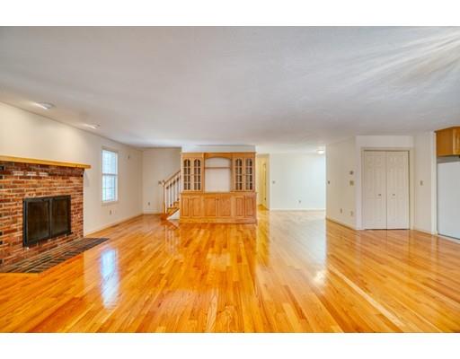 374 River Road Uxbridge, MA 01569 - Photo 12 of 25 Gallery Image 12