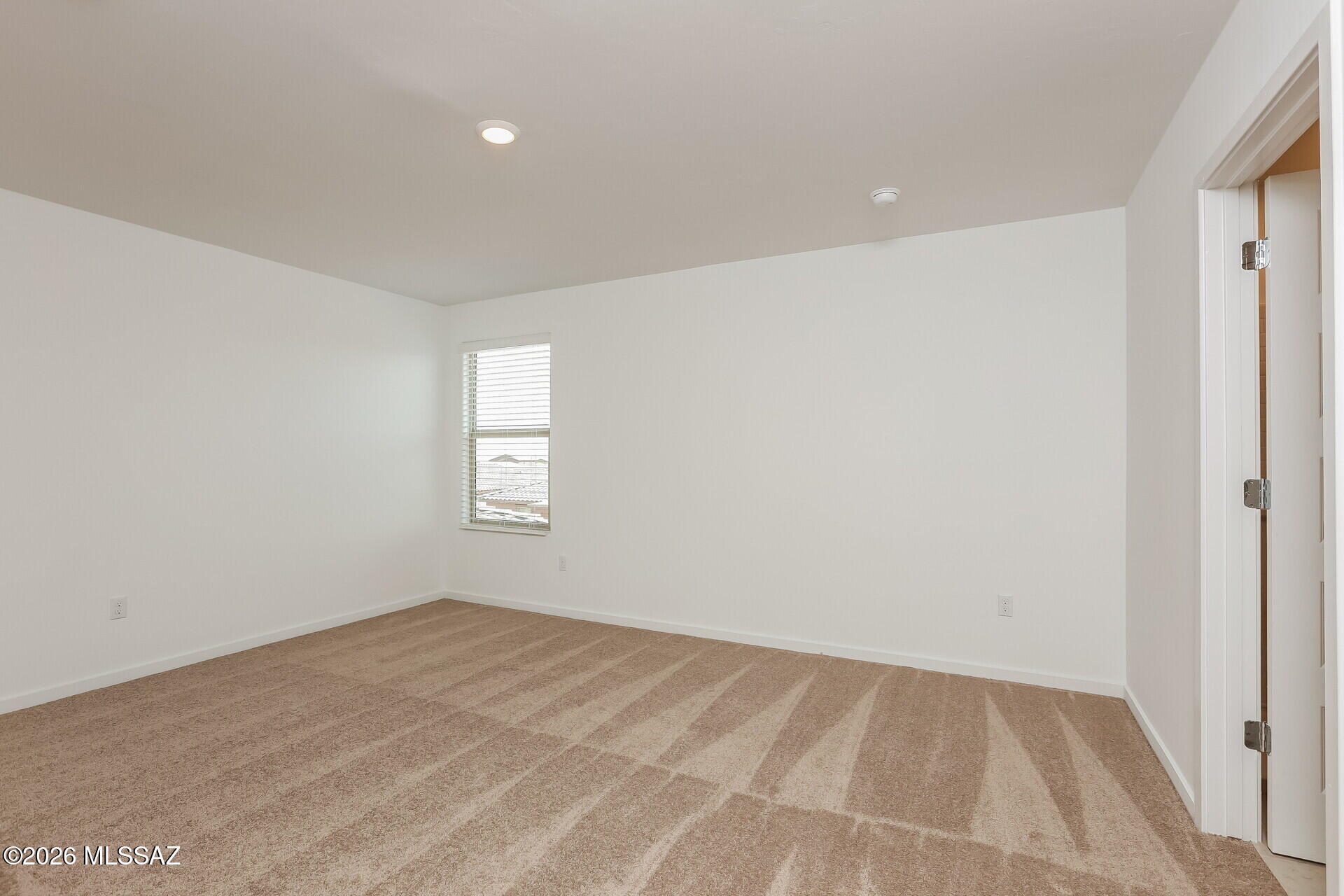 7068 West Indian Clover Way Tucson, AZ 85757 - Photo 8 of 17 8-photo-Main-Bedroom-28b69907-7cd9-491b-