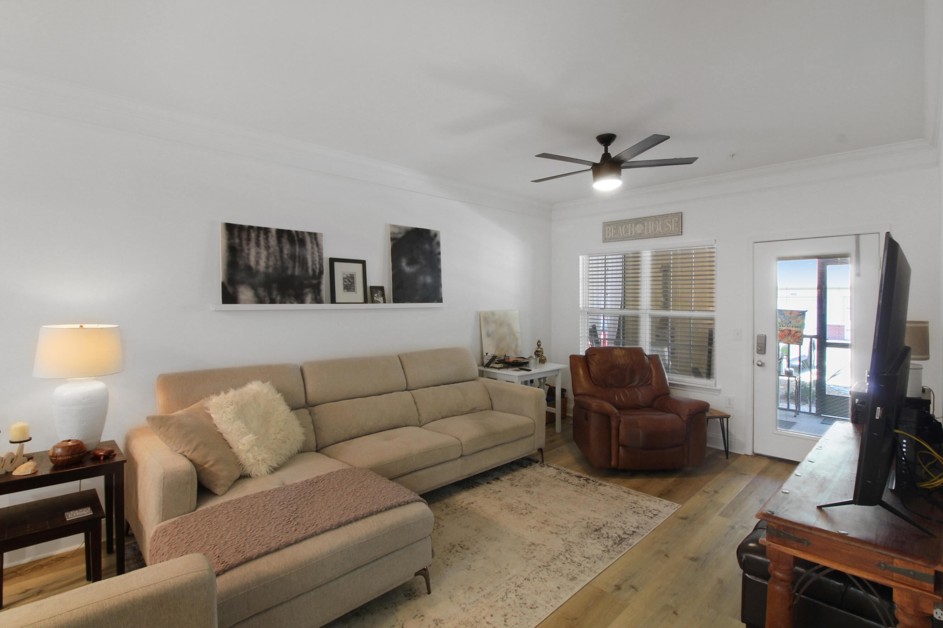 1308 Basildon Road, Unit 1308 Mount Pleasant, SC 29466 - Photo 11 of 40 Living room
