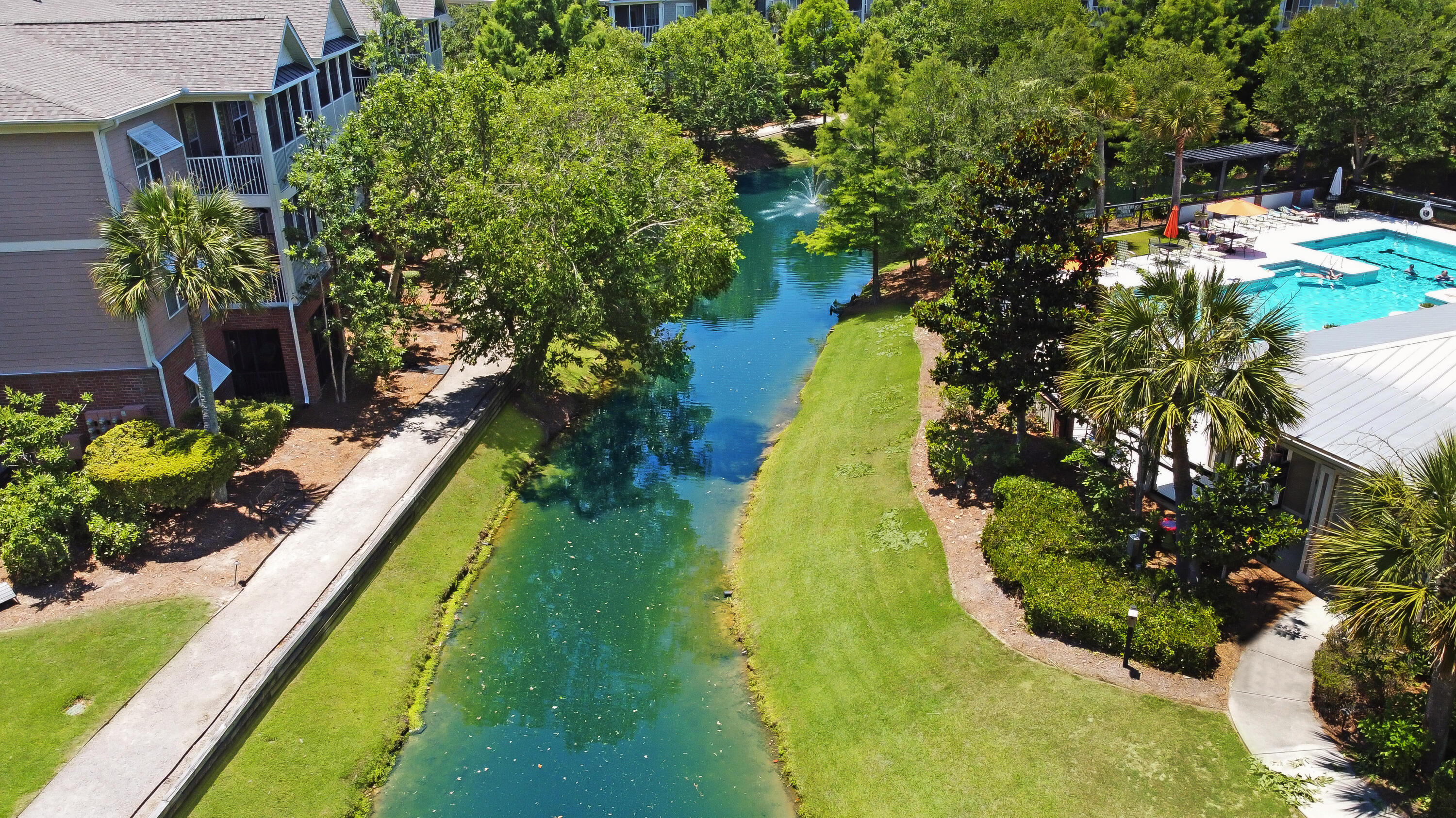 1308 Basildon Road, Unit 1308 Mount Pleasant, SC 29466 - Photo 32 of 40 Pool
