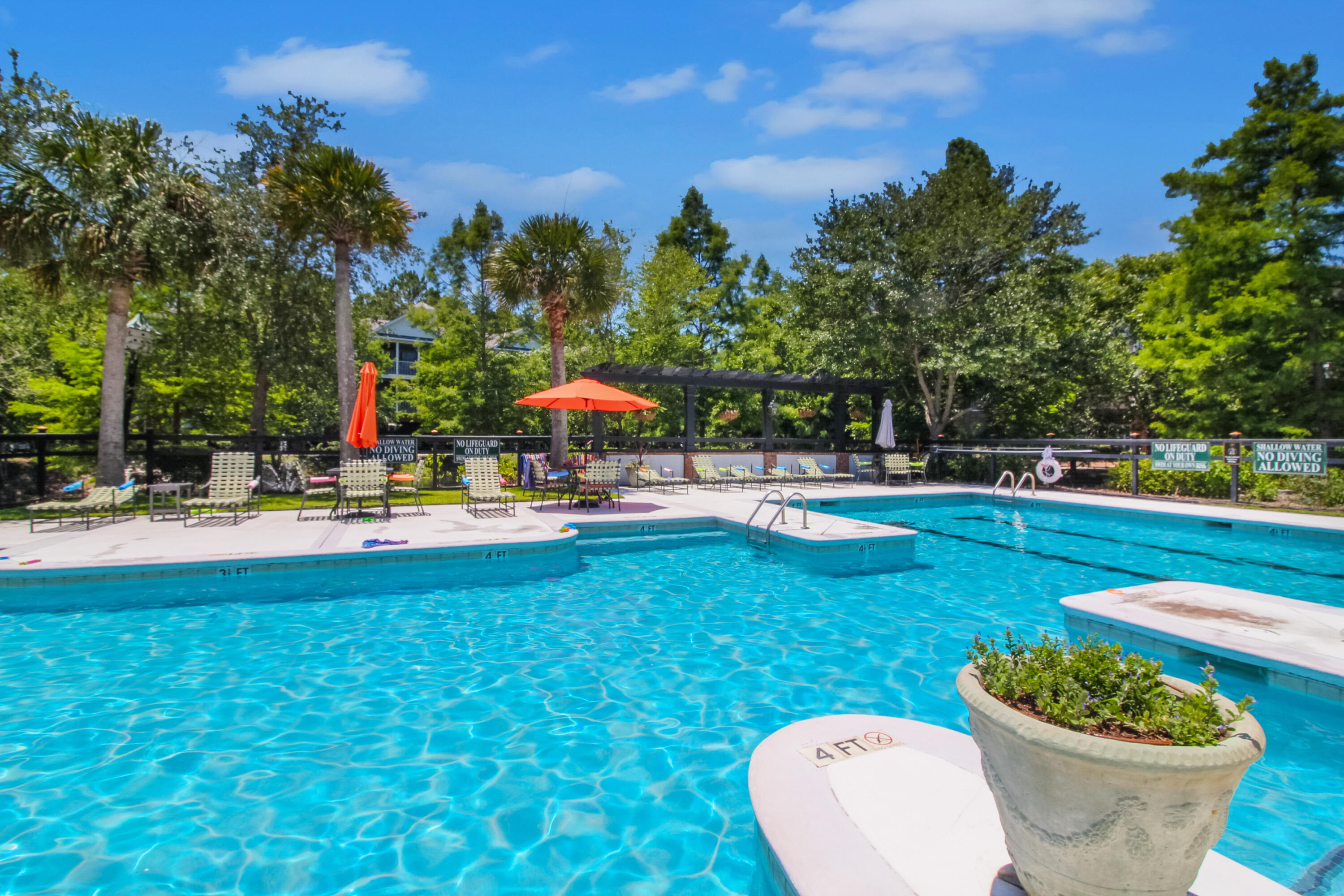1308 Basildon Road, Unit 1308 Mount Pleasant, SC 29466 - Photo 34 of 40 pool