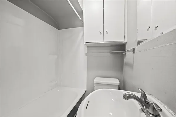 $199,900 | 514 West Walnut Street, Independence, MO 64050