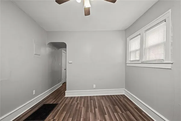 $199,900 | 514 West Walnut Street, Independence, MO 64050
